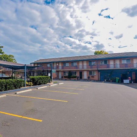 Narellan Motor Inn Extérieur photo