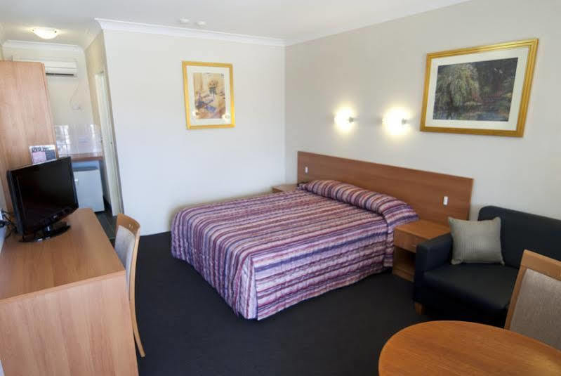 Narellan Motor Inn Extérieur photo